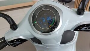 Bajaj chetak round display touch screen 