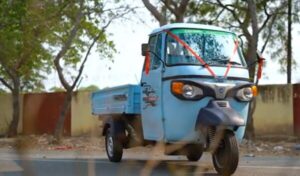 Piaggio Ape E Xtra FX 3 Wheeler Electric pick up battery power motor power top speed range price and all specification feature with latest launching update 2025 2026:-
