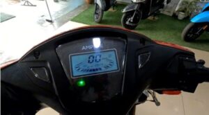 Ampere Magnus Electric Scooter motor power battery power top speed and digital meter 