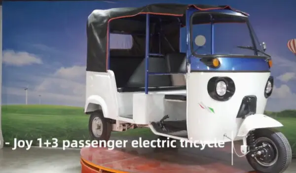 Three whealler Tuk Tuk E Richshaw all specification feature motor power battery power price and latest launching update 2024 2025