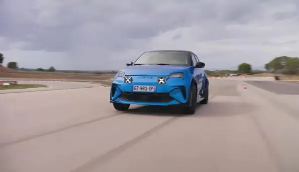 Alpine A290 Electric Car motor power battery power top speed range and all specification feature price with latest launching update 2025:-