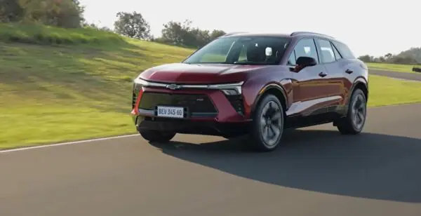 Chevrolet Blazer Ev Car motor power battery power top speed range price and all specification feature with latest launching update 2025 2026 :-
