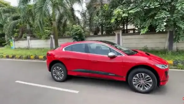 Jaguar i-Pace Electric Car motor power battery power top speed range all specification feature with price and latest launching update 2025:-
