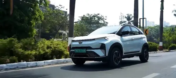Tata Nexon Electric Car motor power battery power top speed and range with all specification feature price and latest launching update 2025 2026:-