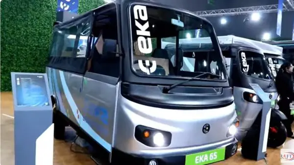 EKA 6S 6 Seater/Electric passenger Van motor power battery power top speed range and all specification feature with latest launching update 2025:-