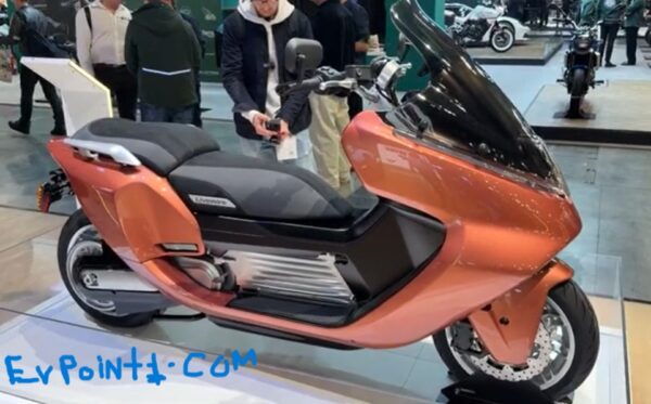 LiveWire S2 maxi Scooter battery power motor power top speed range multi selective colour option all specification feature price and latest launching update 2025 2026 :-